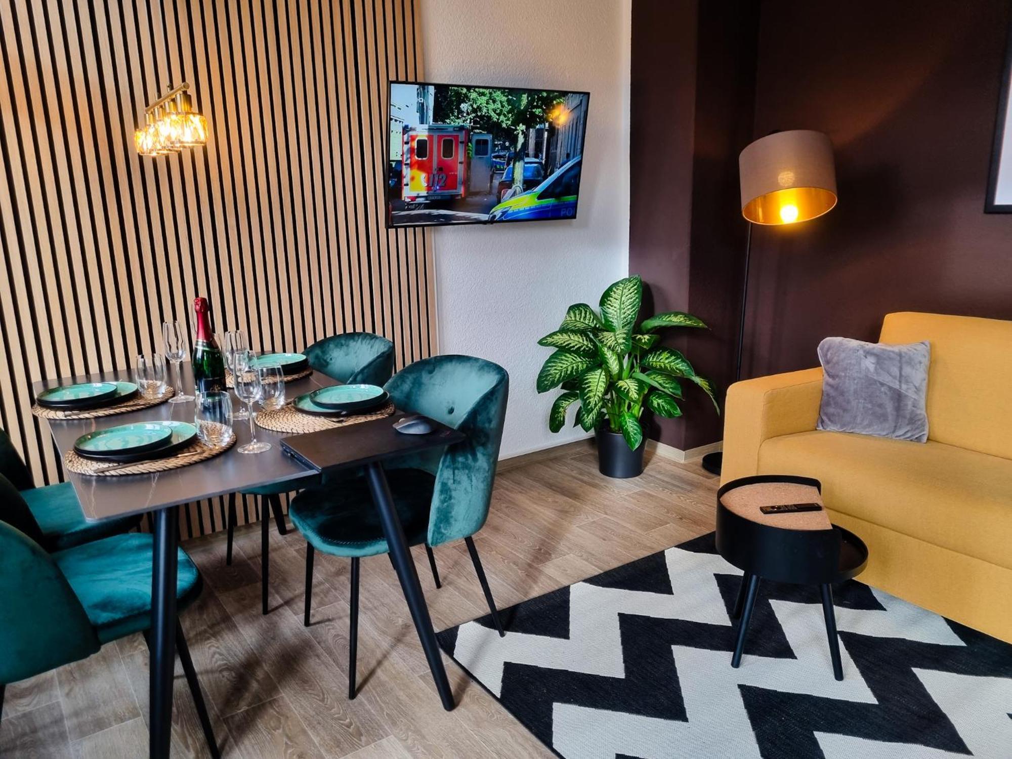 Maremar - Design Maisonette Altstadt - 4 Pers - 57Qm - Luxus Boxspringbett - Kueche - Arbeitsplatz - Privater Parkplatz Грайц Экстерьер фото